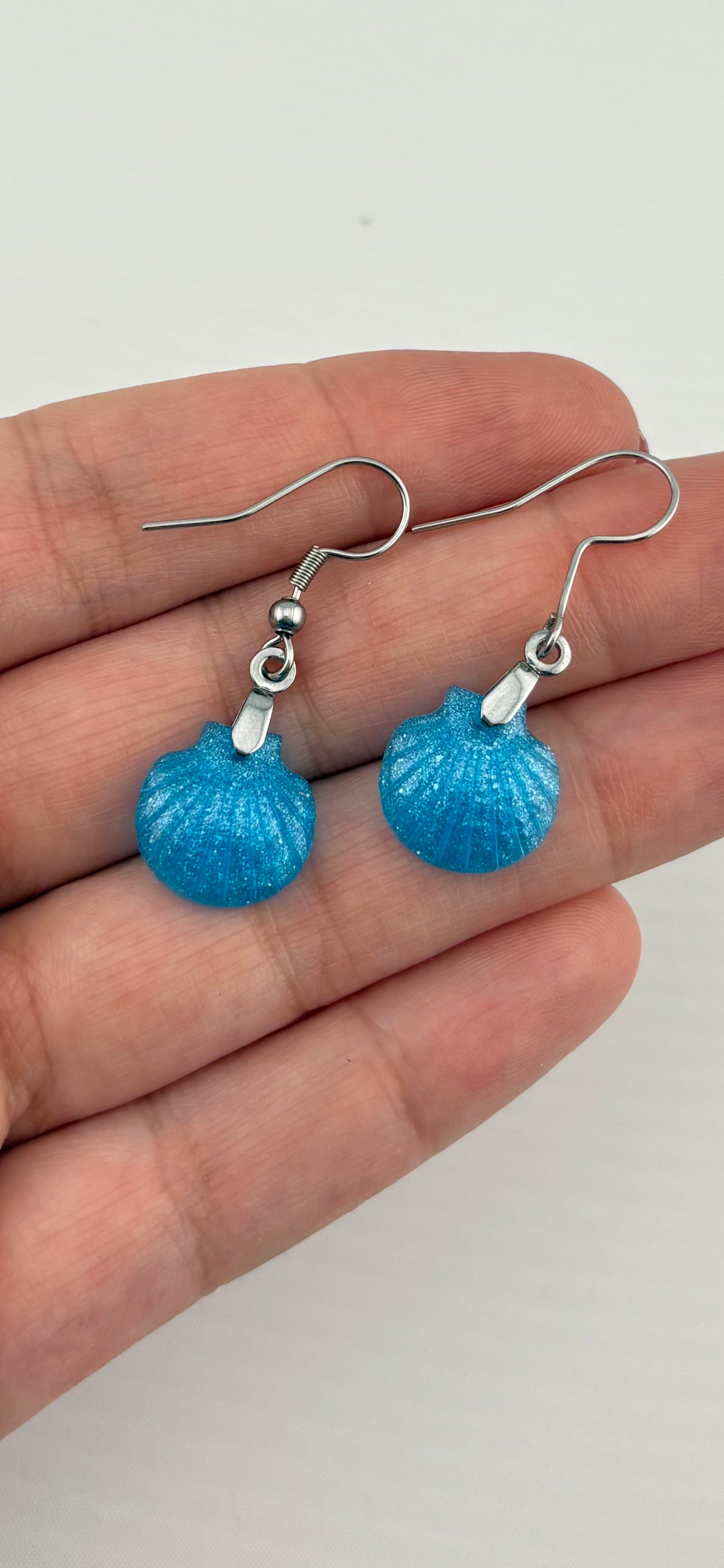 Seaside Scallop Shell Earrings